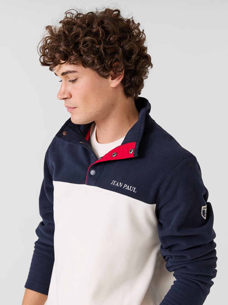 Theodore fleecegenser 7516845_K5X-JEANPAUL-W26-Modell-Front_252_Theodore fleecegenser K5X.jpg_Front||Front