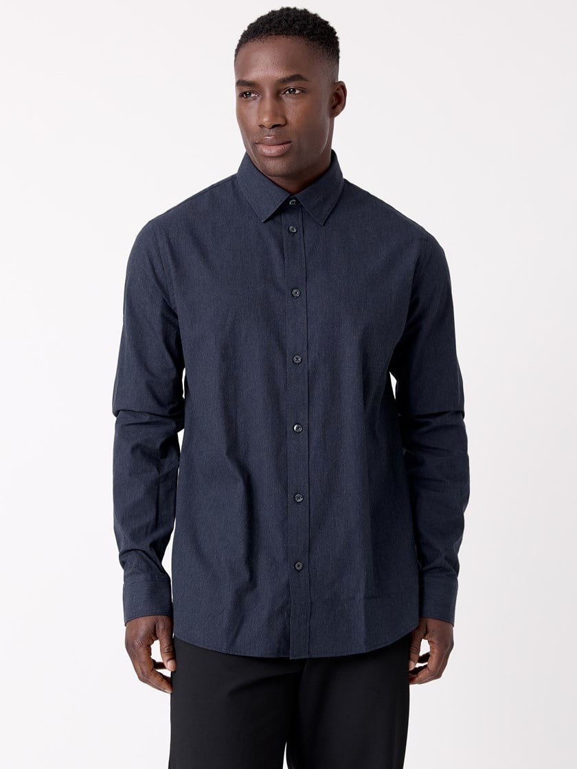 7516930 R15 7516930_R15-MRCAPUCHIN-W26-Modell-Front_chn=decades_3863_Henrik skjorte R15.jpg_Front||Front