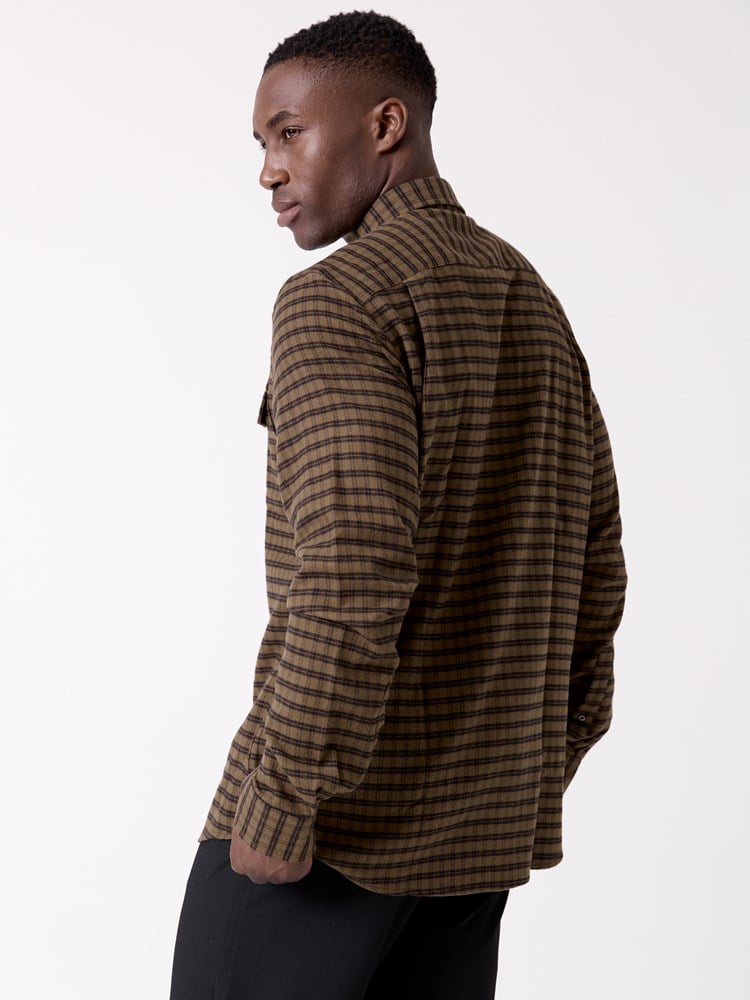 Mathias skjorte 7516931_AII-MRCAPUCHIN-W26-Modell-Front_chn=decades_4880.jpg_Front||Front