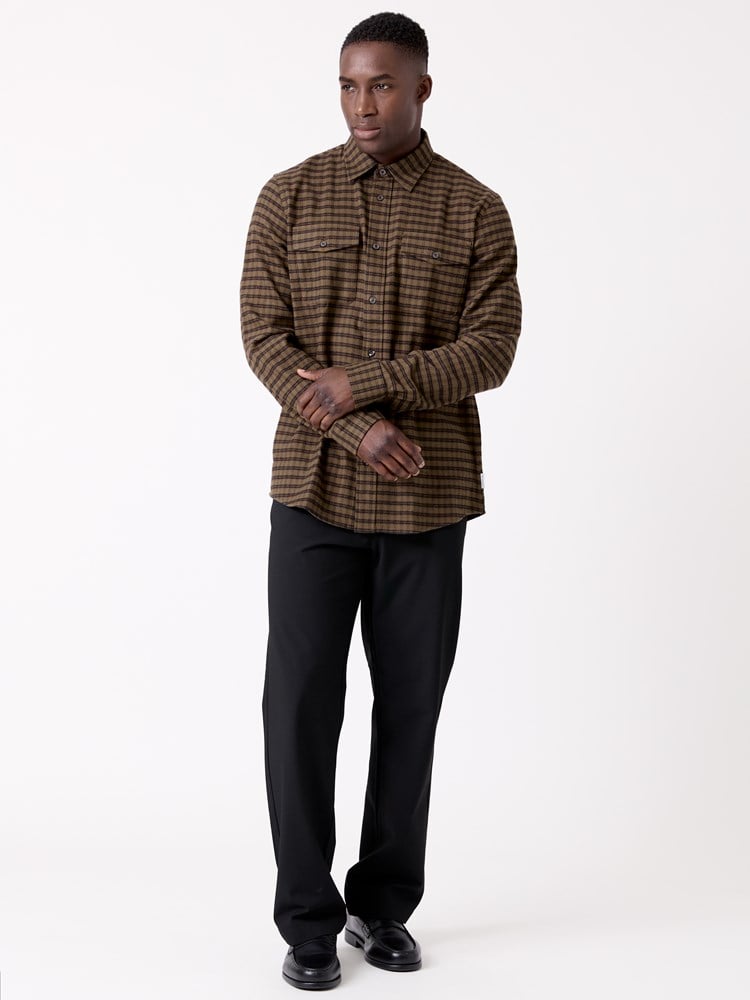 Mathias skjorte 7516931_AII-MRCAPUCHIN-W26-Modell-Front_chn=decades_8750_Mathias skjorte AII.jpg_Front||Front