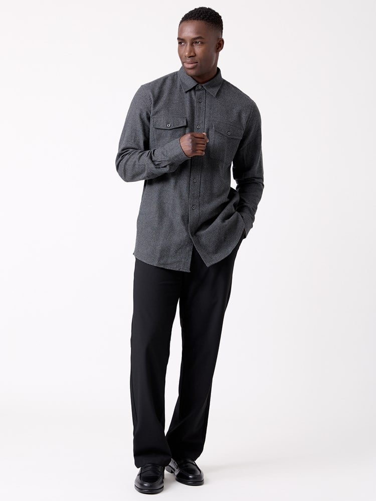 Mathias skjorte 7516931_S05-MRCAPUCHIN-W26-Modell-Front_chn=decades_3698.jpg_Front||Front