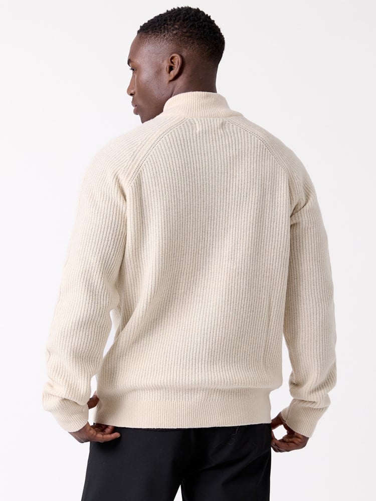 Fredrik cardigan med ull 7516941_S10-MRCAPUCHIN-W26-Modell-Front_chn=decades_4604_Fredrik cardigan med ull S10.jpg_Front||Front