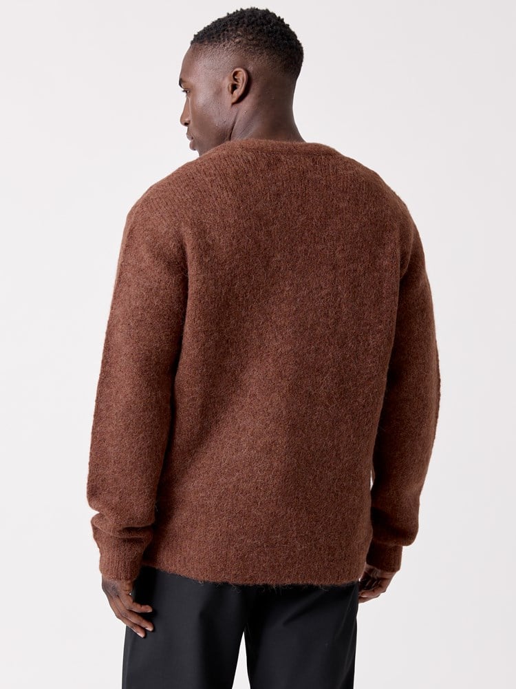 Frey cardigan 7517015_AIU-MRCAPUCHIN-W26-Modell-Front_chn=decades_9862_Frey cardigan AIU.jpg_Front||Front