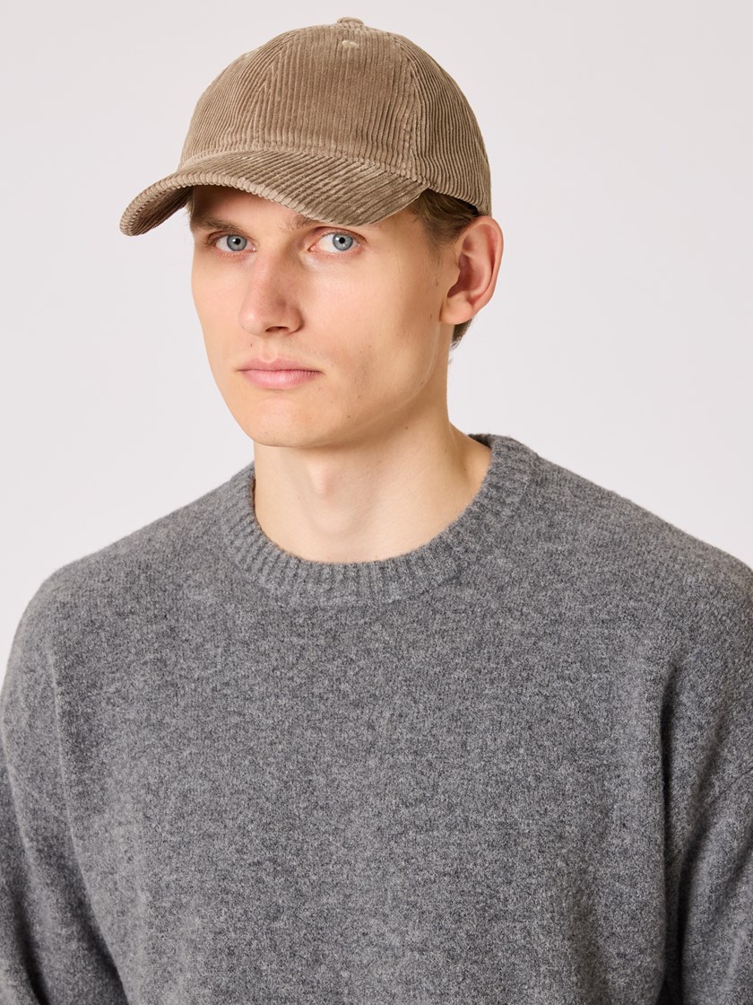 7508855 I6B Beige caps 5_Mr. Capuchin cord cap I6B.jpg_