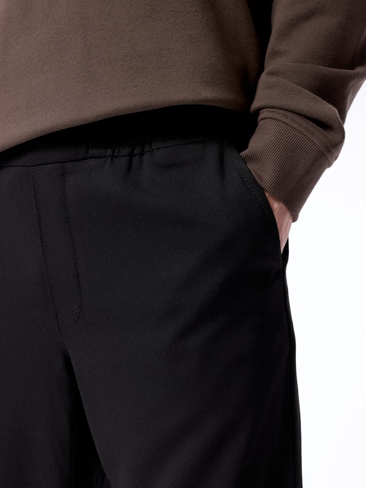 Dino loose drawstring Dino Loose drawstring C18 Jet Black 21_Dino loose drawstring C18.jpg_Front||Front
