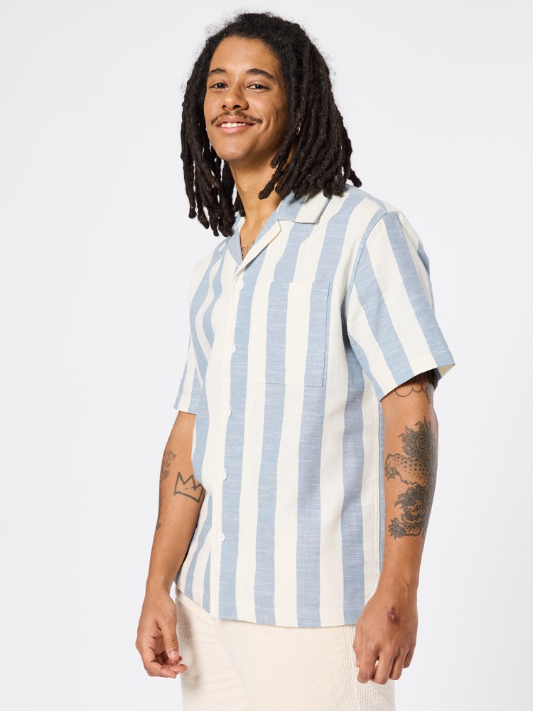 Grov stripete skjorte Grov stripete skjorte blå 17_S52_Grov stripete skjorte S52.jpg_Front||Front