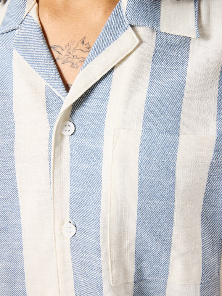 Grov stripete skjorte Grov stripete skjorte blå 30_S52_Grov stripete skjorte S52.jpg_