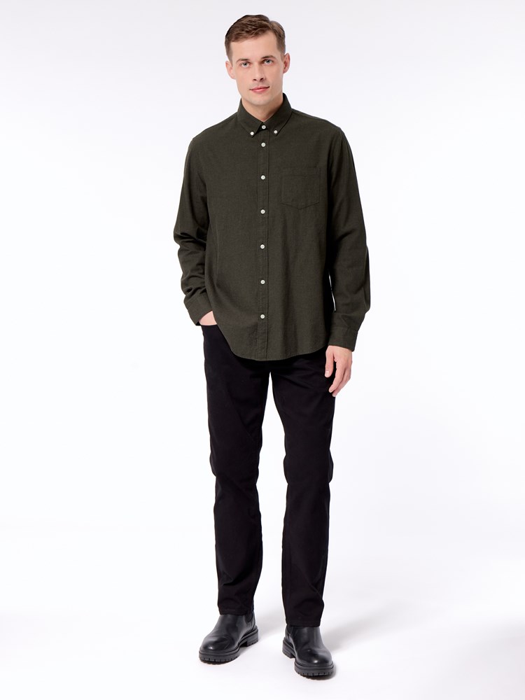 Johan skjorte Johan skjorte T10 Black olive 3.jpg_