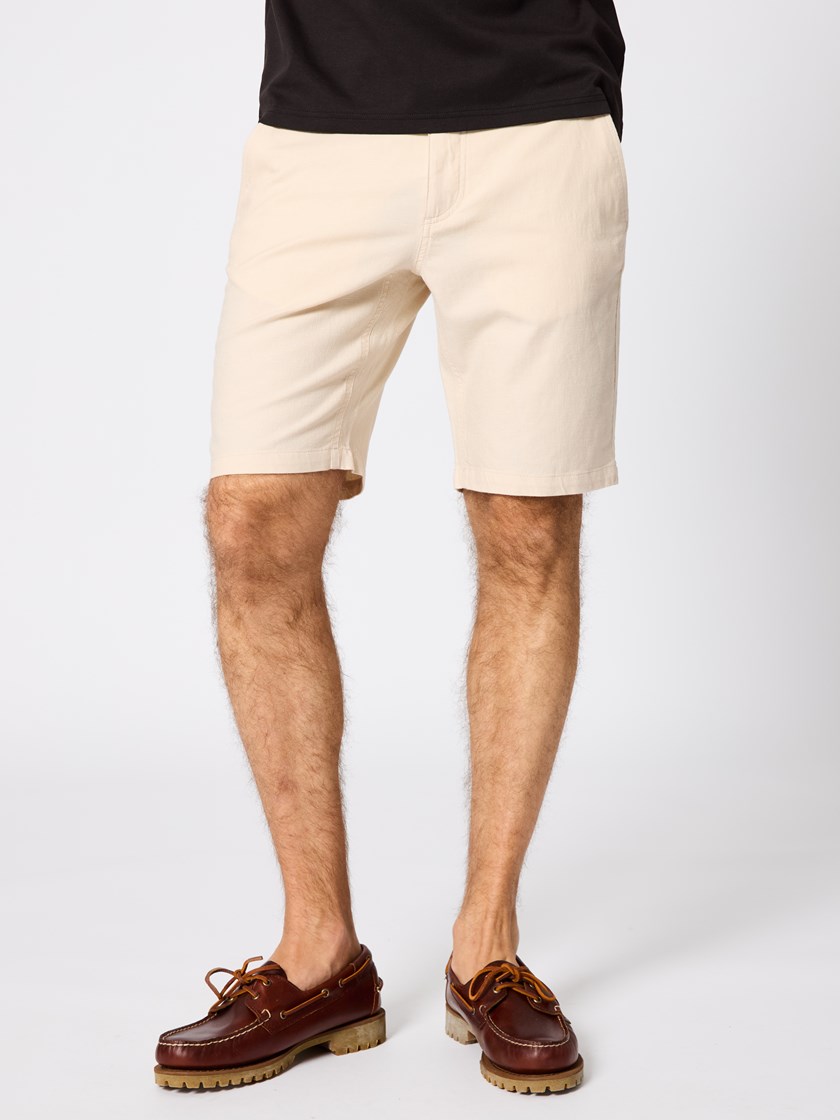 7510903 I3E Lys beige shorts brune knapper 3_Regular colino bermuda I3E.jpg_