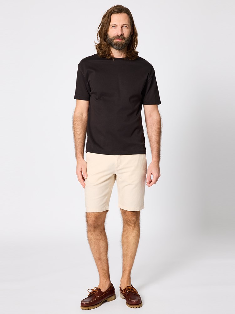 Regular colino bermuda Lys beige shorts brune knapper_Regular colino bermuda I3E.jpg_