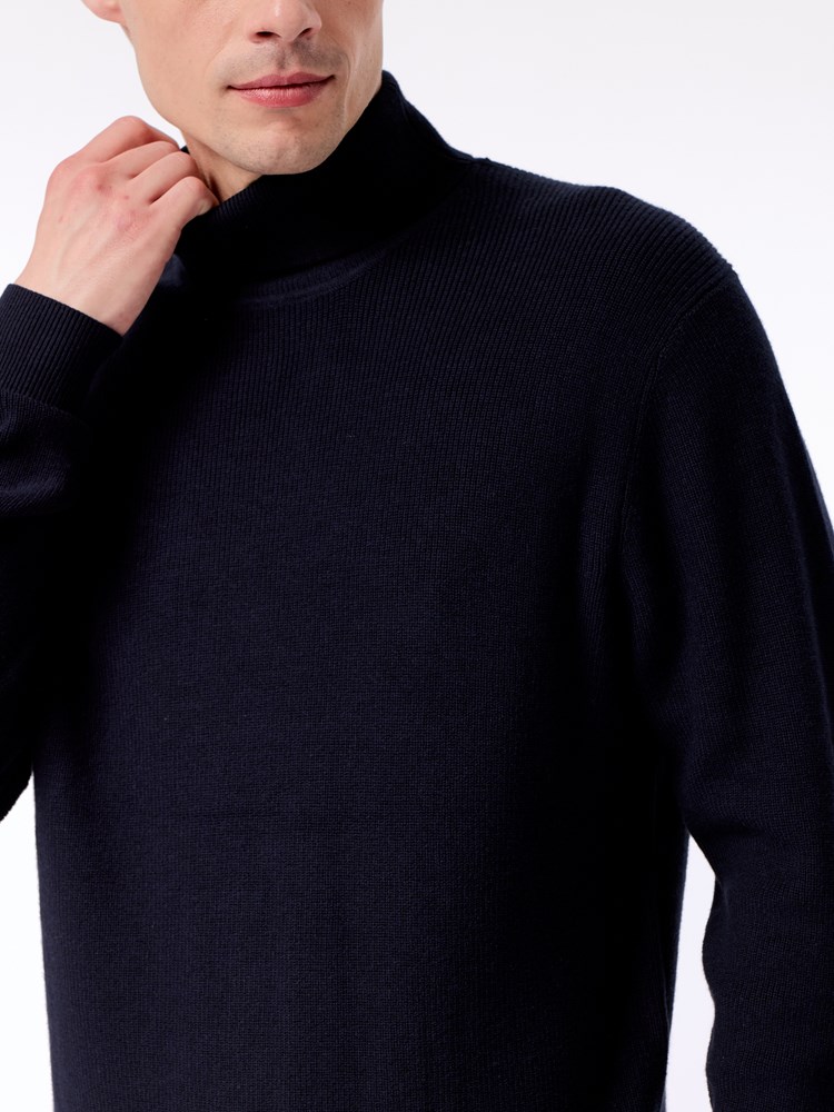 Olav roll neck genser Olac roll neck genser R15 drak navy 21.jpg_