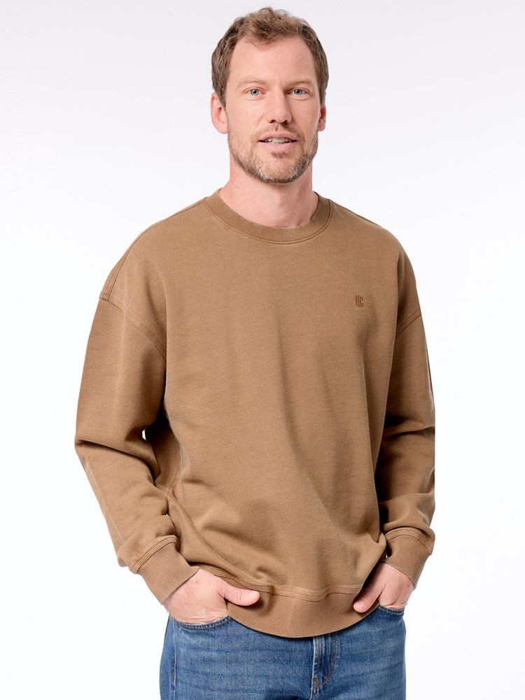 Parker Sweatshirt Parker sweatshirt T01 Nuthatch 18_Parker Sweatshirt T01.jpg_