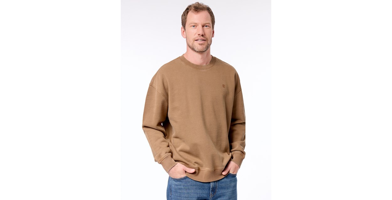 THE PARKER MOCK NECK SWEATSHIRT