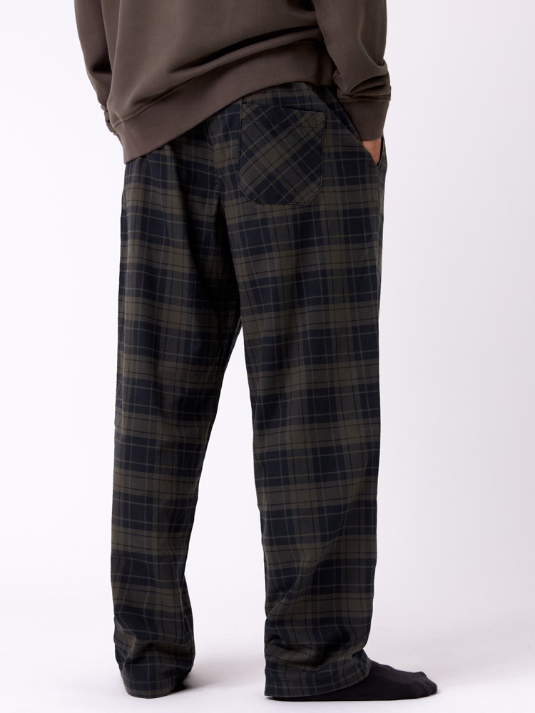 Patrik pyjama bukse Patrik pyjama bukse 7513425 Black Olive 9_Patrik pyjama bukse I7T.jpg_