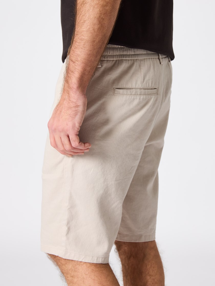 7511344 I4H Regular drawstring shorts beige 22_Regular drawstring shorts I4H.jpg_