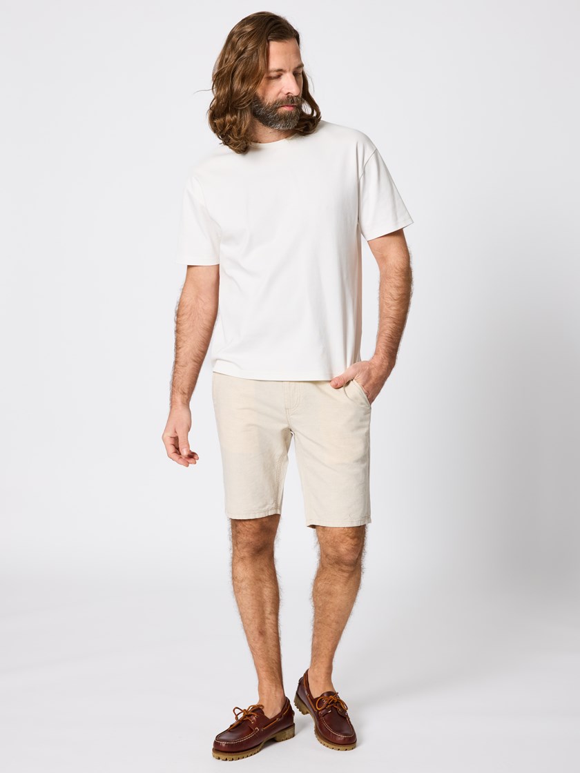 7510902 I3E Regular nature shorts beige 4_Regular natural shorts I3E.jpg_