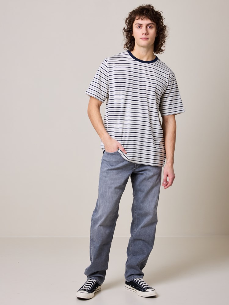 Reign t-shirt Reign t-shirt EM1 4.jpg_