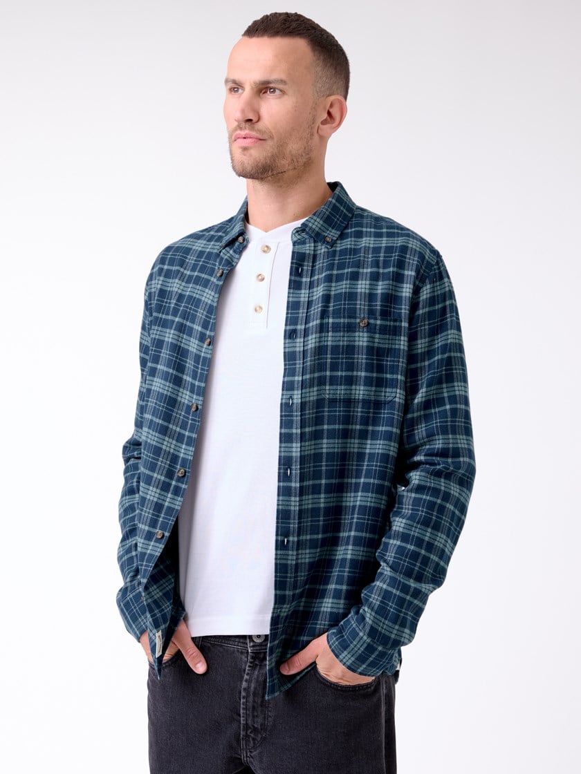 7513423 EHI Shane shirt 7513423 Midnight Na 10_Shane shirt EHI.jpg_