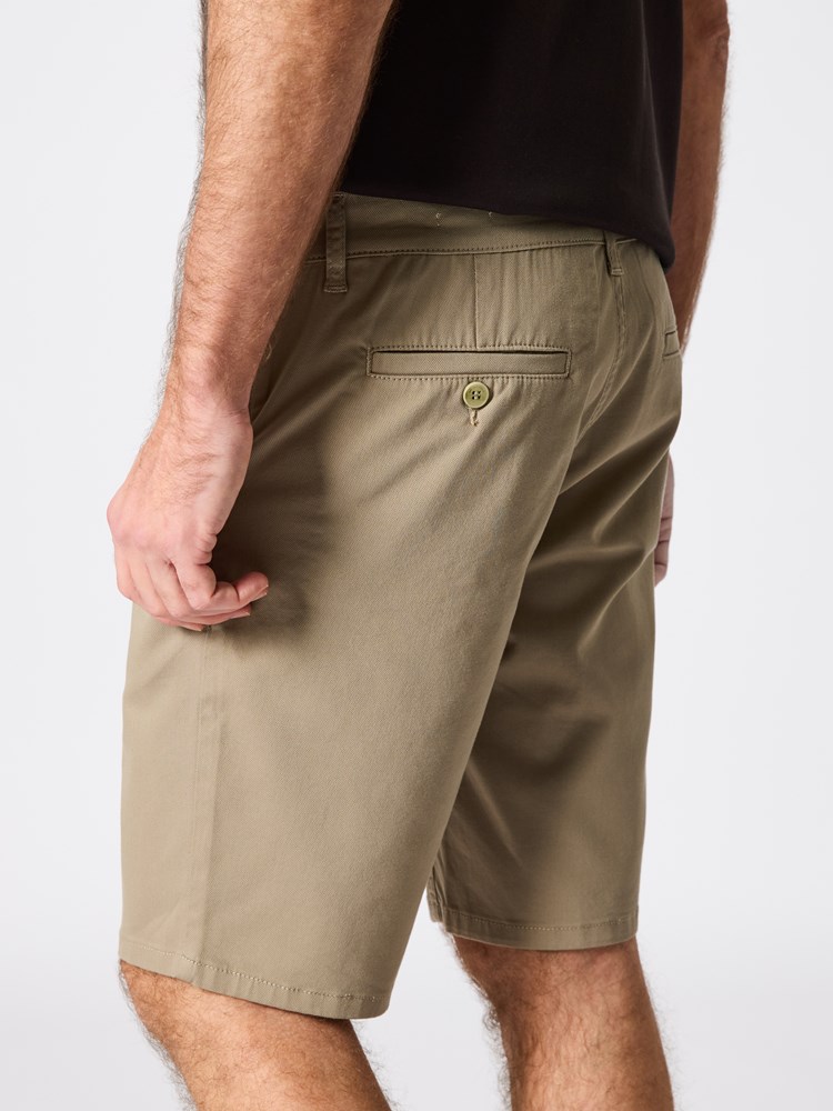 Slim soft bermuda Slim soft bermuda beige 15_Slim soft bermuda AEI.jpg_