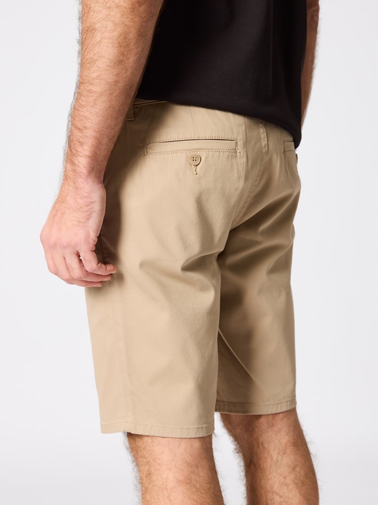Slim soft bermuda Slim soft bermuda darker beige 25_Slim soft bermuda ADO.jpg_