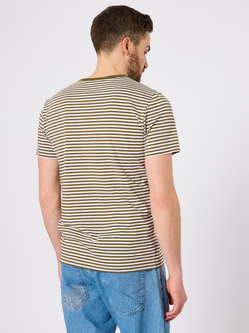 7510145 GMS Slub stripe grønn 32_GMS_Slub striped t-shirt GMS.jpg_