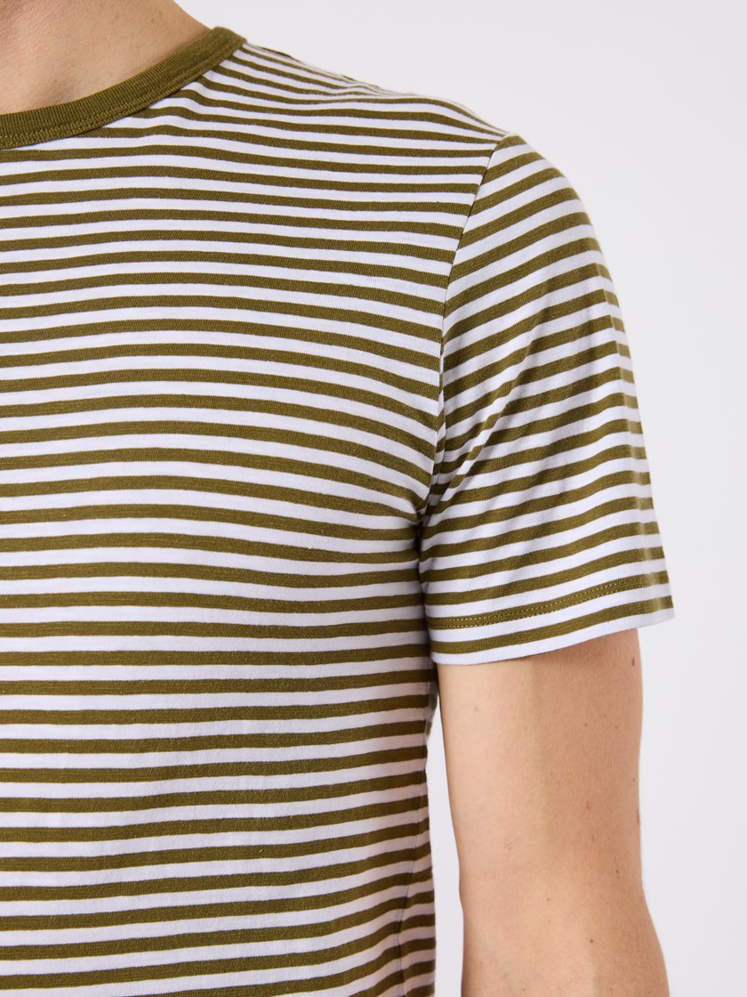 7510145 GMS Slub stripe grønn 39_GMS_Slub striped t-shirt GMS.jpg_