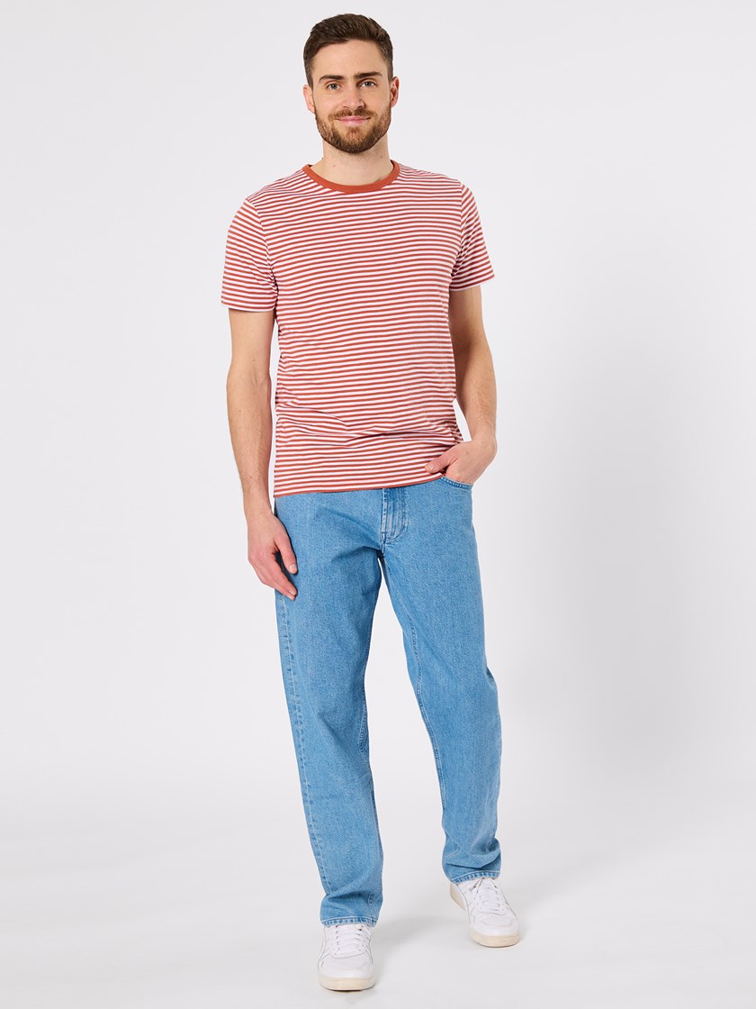 7510145 AHV Slub stripe rød 11_AHV_Slub striped t-shirt AHV.jpg_