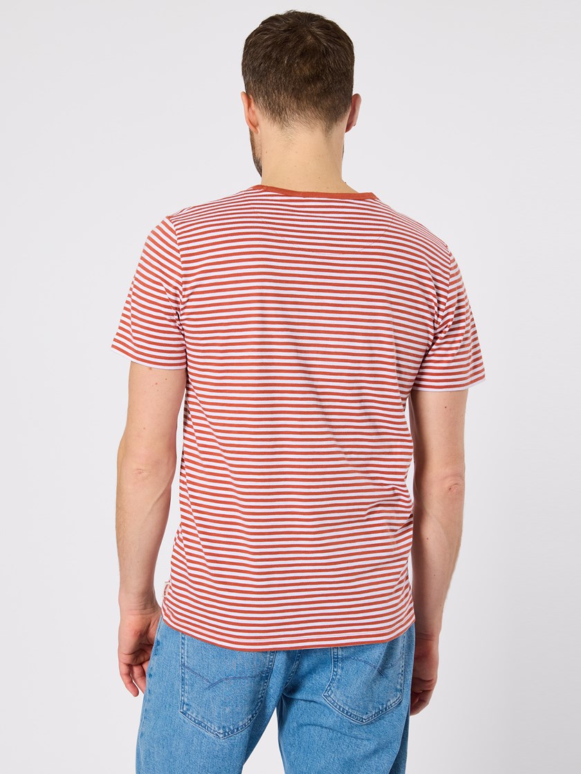 7510145 AHV Slub stripe rød 20_AHV_Slub striped t-shirt AHV.jpg_