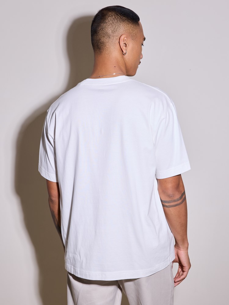 Tanjun t-skjorte Tanjun hvit t-skjorte 15_Tanjun t-skjorte O78.jpg_