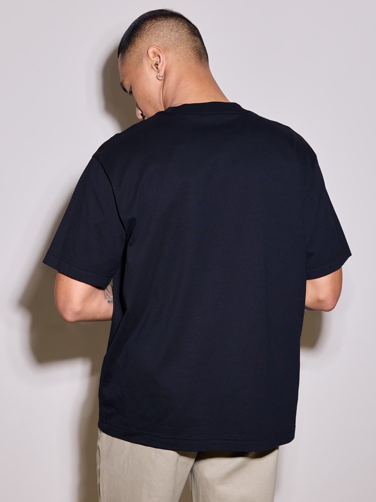 Tanjun t-skjorte Tanjun t-skjorte svart 11_Tanjun t-skjorte C18.jpg_